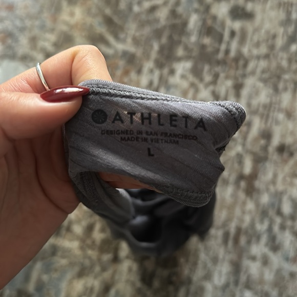 Athleta Open Back tie tank top - Picture 4 of 4